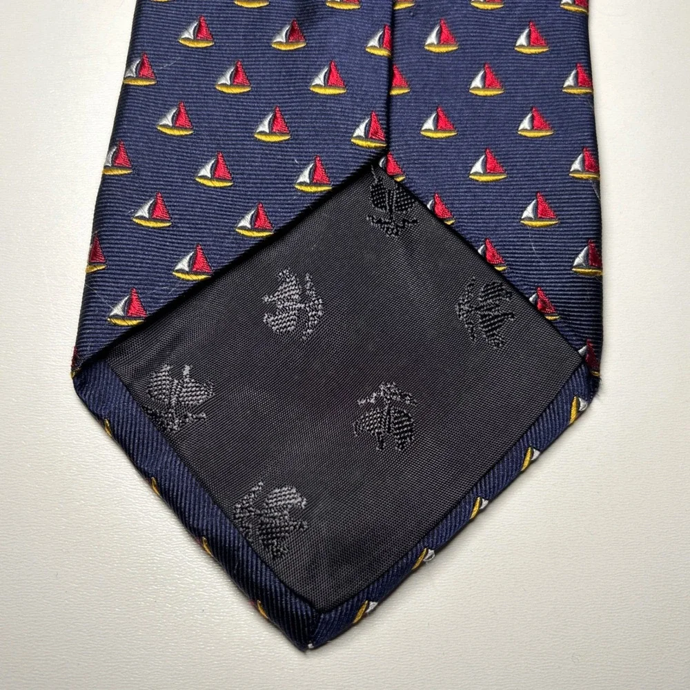 Brooks Brothers Sailboat Silk Necktie Navy‎ Blue Nautical Motif Makers Tie USA